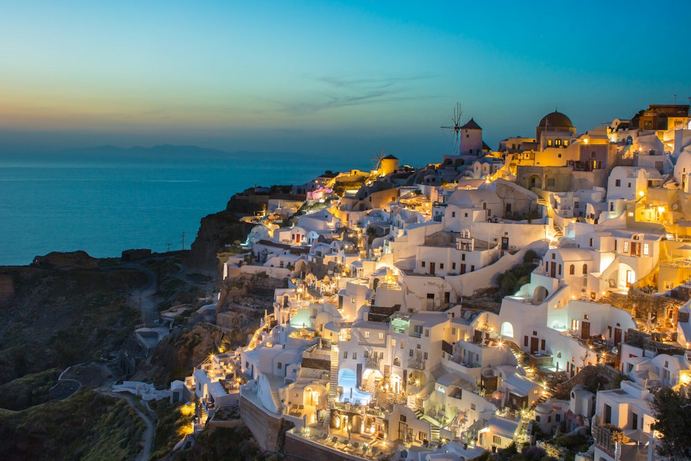 Santorin, Grèce, au crépuscule